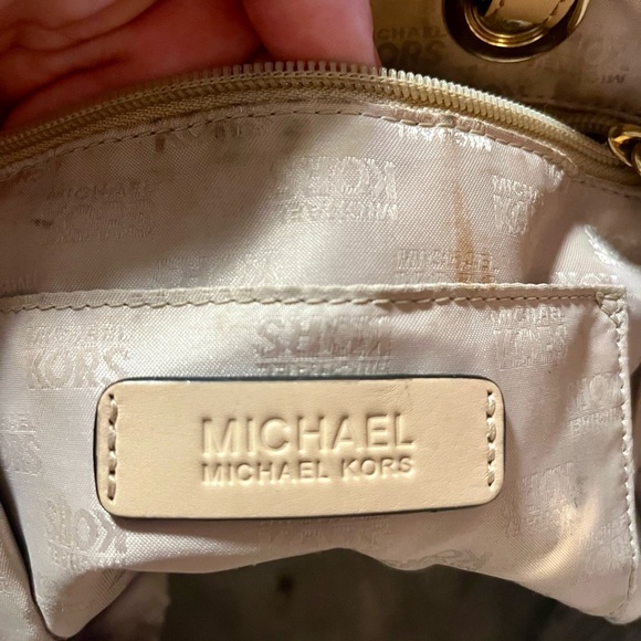Michael Kors red bag. Well loved - Picture 2 of 6